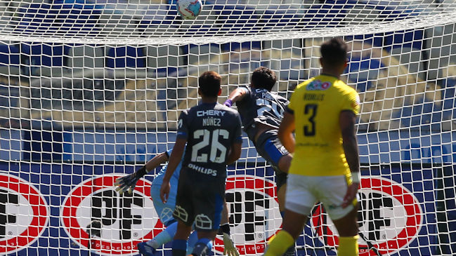 Alfonso Parot anotó en propio arco y permitió la ventaja de U. de Concepción sobre la UC