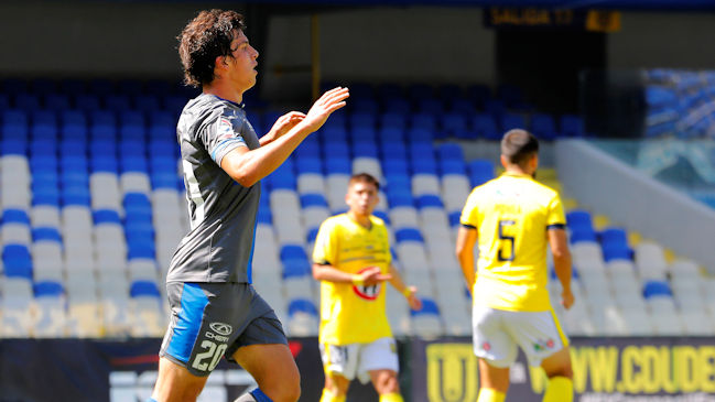 Gonzalo Tapia entró libre por el segundo palo y empató para la UC ante U. de Concepción