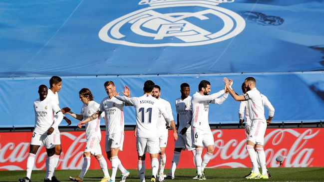 Real Madrid tumbó a Valencia y sigue firme como escolta de Atlético en la liga española