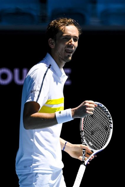 Daniil Medvedev venció a McDonald y clasificó por primera vez a cuartos en Australia