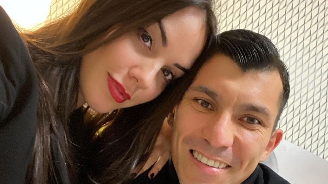 Esposa de Gary Medel aclaró versión sobre el fin de su contrato con Bologna