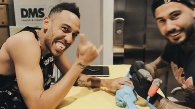 Arsenal pedirá explicaciones a Aubameyang por un tatuaje