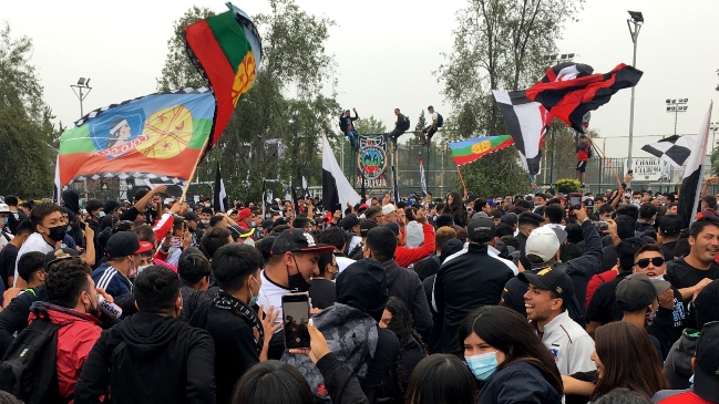 Diario Olé hizo eco de amenaza al plantel de Colo Colo