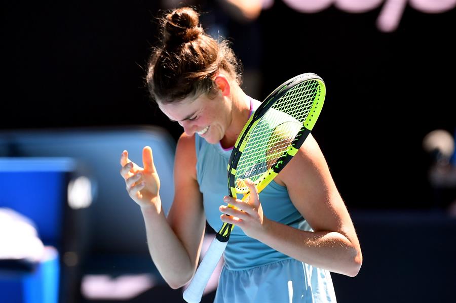 Jennifer Brady se recuperó a tiempo ante Jessica Pegula y avanzó a semifinales
