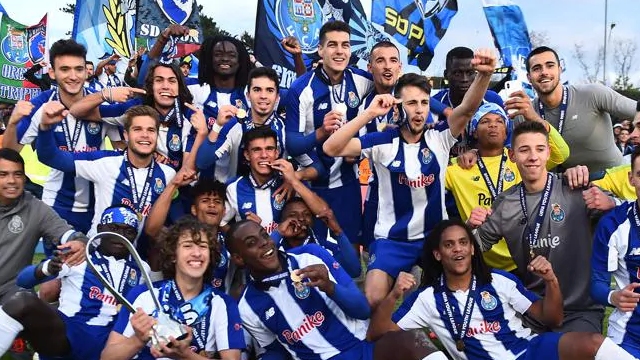 La UEFA canceló la Liga de Campeones Juvenil