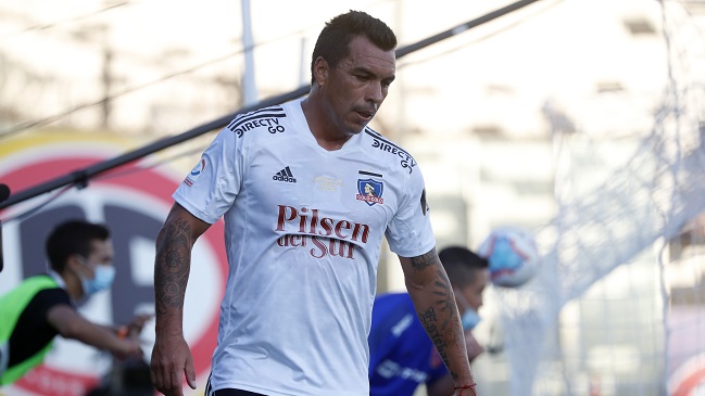Esteban Paredes encabeza el listado de los jugadores que se van de Colo Colo