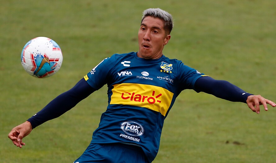 Palestino oficializó los fichajes de Christian Suárez y Nicolás Berardo