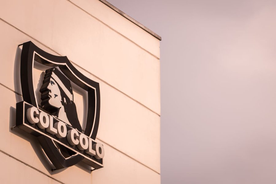 Club Social y Deportivo Colo Colo presentará querella por golpiza a su secretaria general