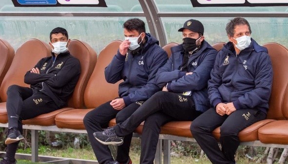 Equipo de Mario Salas sumó nueva derrota y sigue colista en Egipto