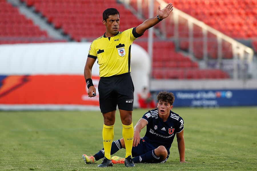 Los árbitros que más dirigieron en el Campeonato Nacional 2020