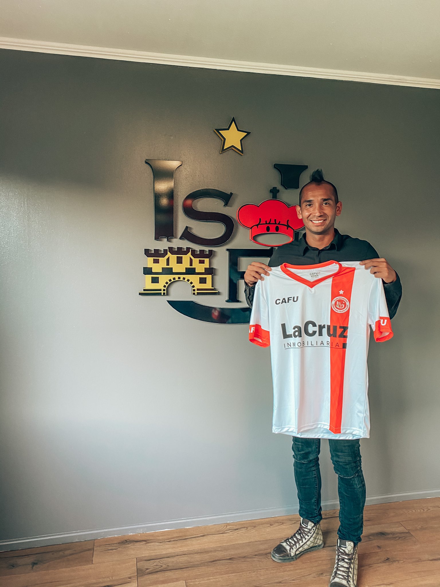 Los fichajes confirmados de los equipos de la Primera B