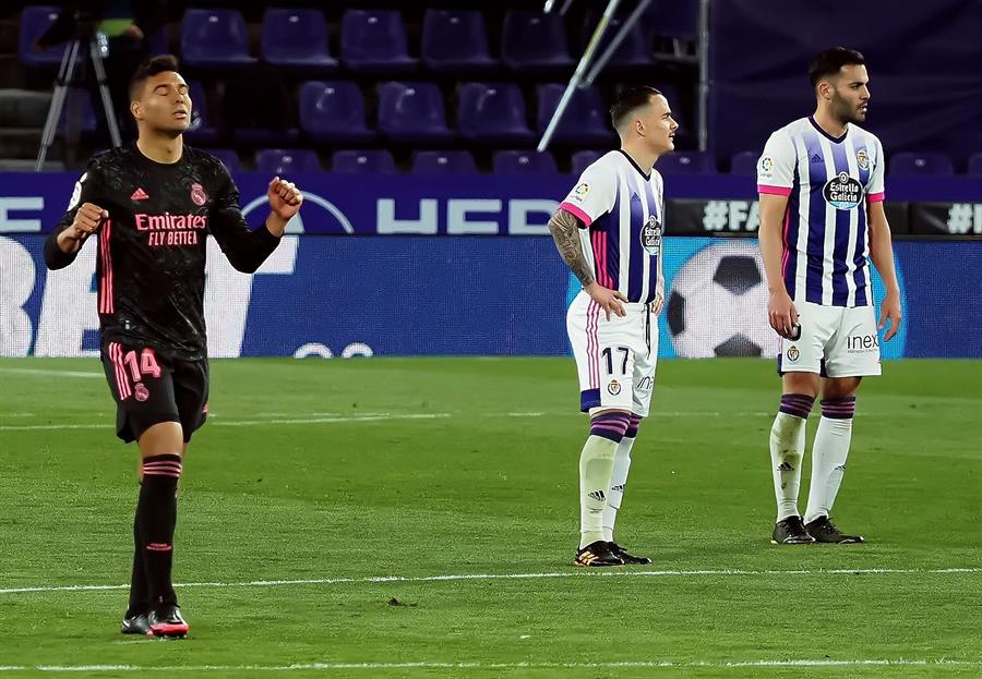 Real Madrid recortó distancia con el líder Atlético tras vencer en su visita a Valladolid