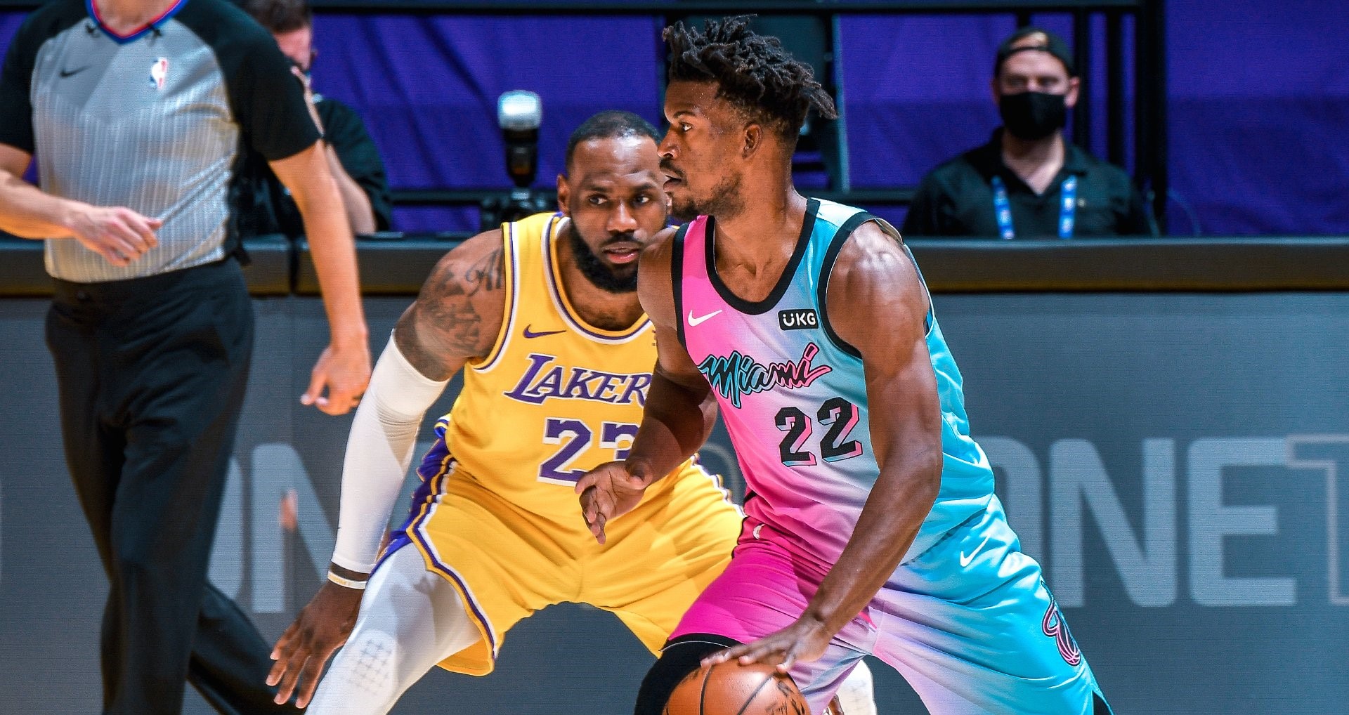 Los Angeles Lakers tropezó ante Miami Heat en la NBA