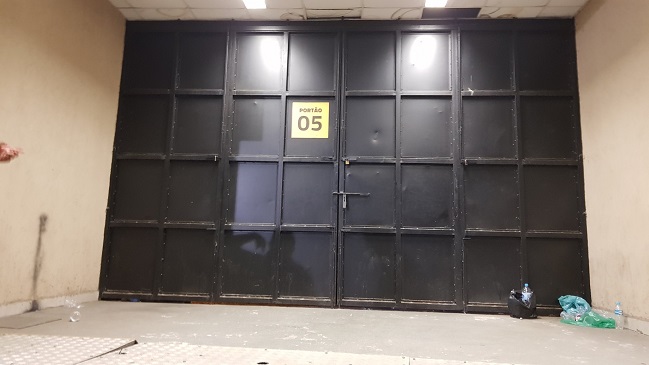 Hinchas arrojaron huevos a equipo que quedó al borde del descenso