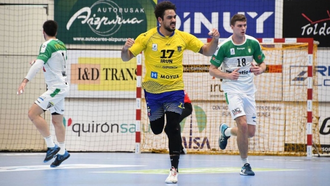 Rodrigo Salinas destacó en la legión extranjera de chilenos por el mundo