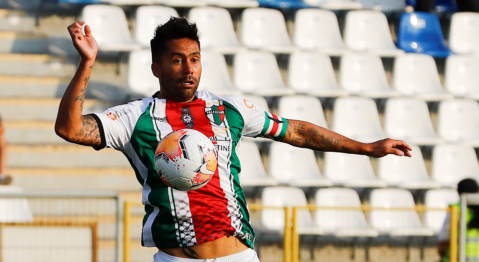 U. de Chile aún mantiene abierta la posibilidad de contar con Luis Jiménez