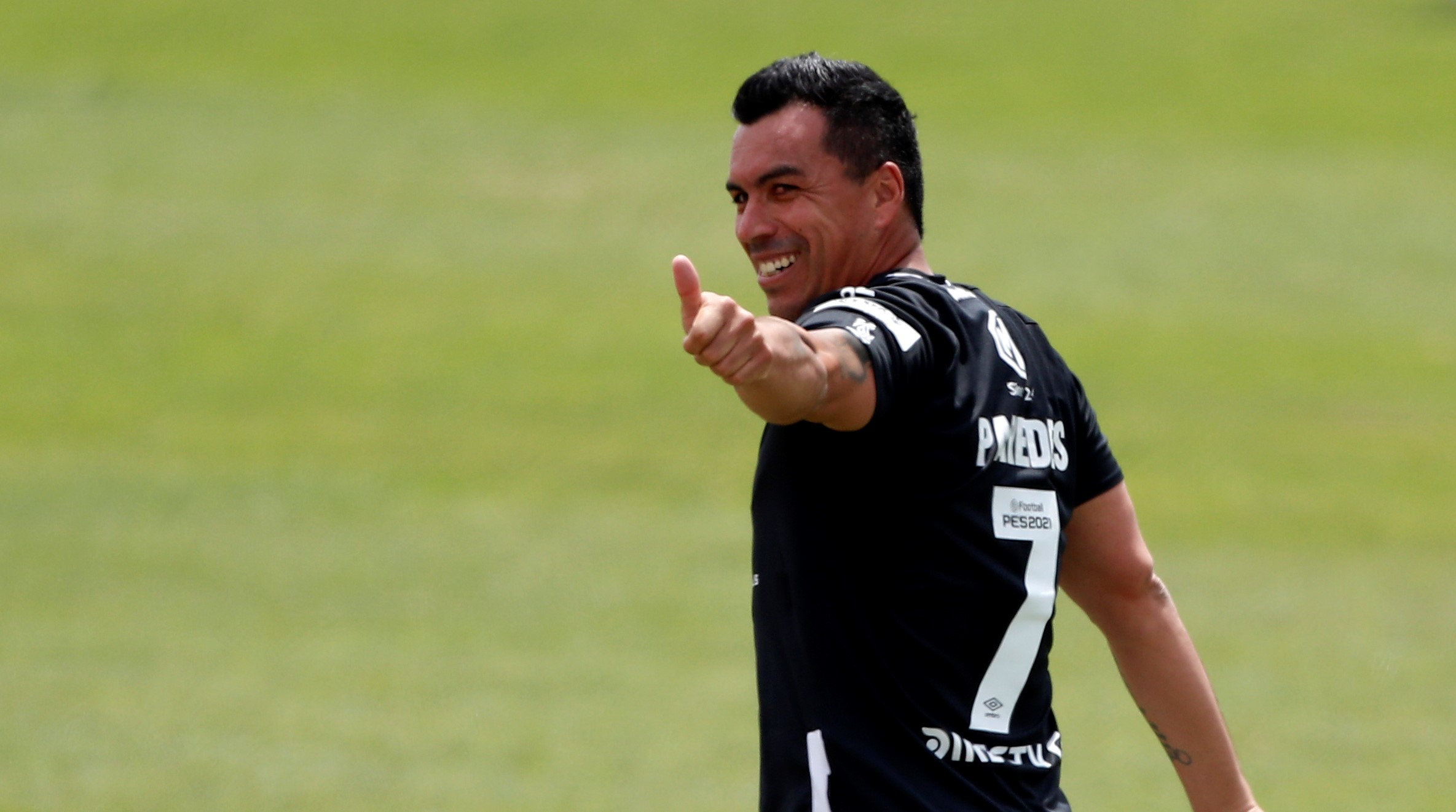 Esteban Paredes descartó el retiro: Voy a seguir jugando, pronto tendrán sorpresas