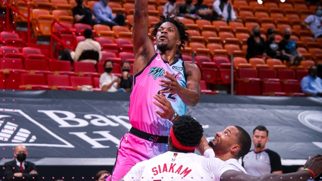 Jimmy Butler comando el triunfo de Miami Heat contra Toronto Raptors en la NBA