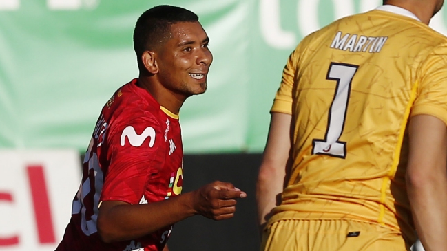 Agente que trajo a Chile a Cristian Palacios: A Gustavo Quinteros le gusta más Octavio Rivero