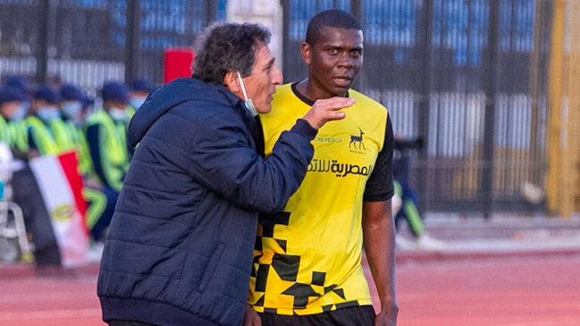 Mario Salas encadenó su tercera derrota con Wadi Degla y sigue en el fondo de la liga egipcia