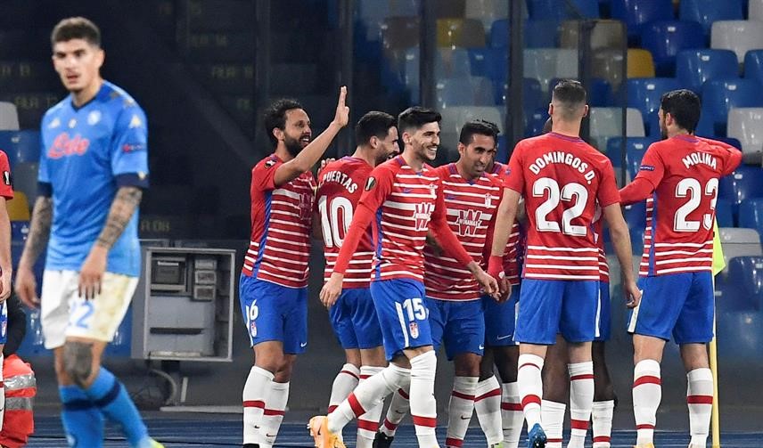 Napoli quedó eliminado de la Europa League pese a vencer a Granada