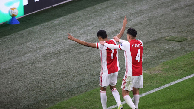 Ajax se instaló en octavos de final de Europa League con exigido triunfo sobre Lille