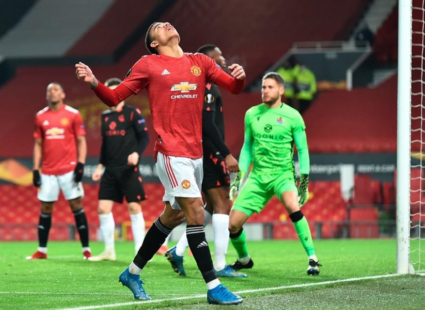 Manchester United selló su clasificación a octavos en Europa League tras empate con Real Sociedad