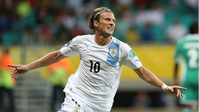 Diego Forlán: Me encantaría tener la oportunidad de dirigir a la selección uruguaya