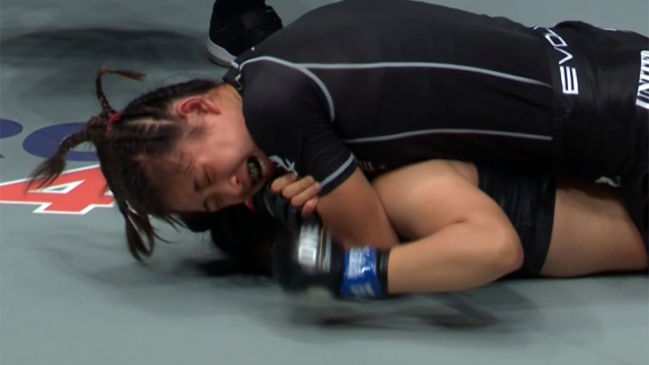 Peleadora de 16 años debutó en las MMA con impactante triunfo por sumisión