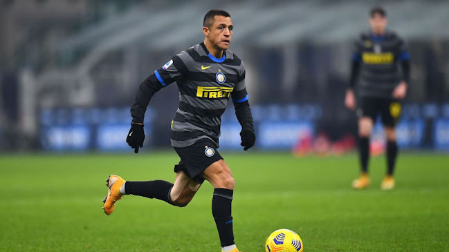 ¡De goleador! Alexis Sánchez apareció en plena área para anotar el tercero de Inter