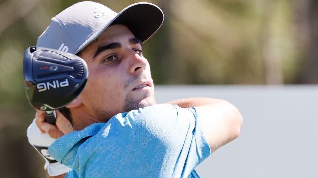 Joaquín Niemann mejoró, pero terminó rezagado en el WGC Workday del PGA Tour
