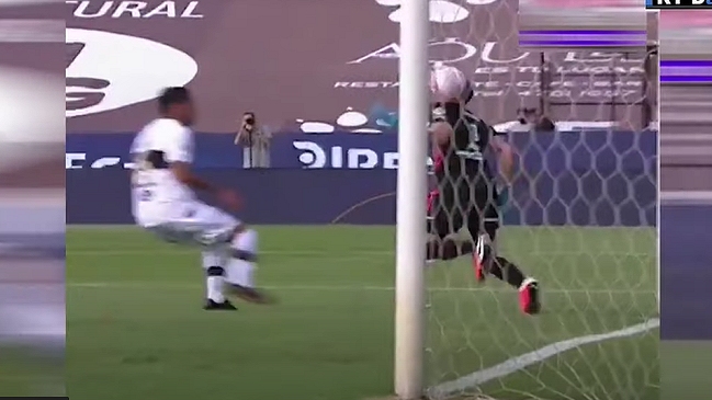 Franco Armani cometió un error impensado y se salvó por una posición de adelanto