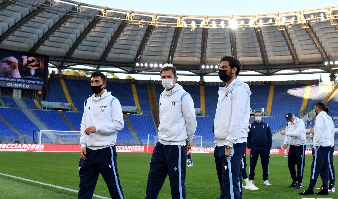 Lazio se presentó a jugar en la Serie A pese a que Torino no pudo viajar por culpa del Covid-19