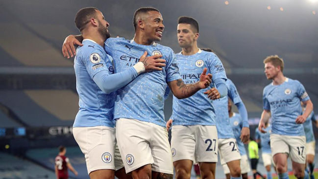 Manchester City arrasó con Wolverhampton y amplió su dominio en la cima de la Premier