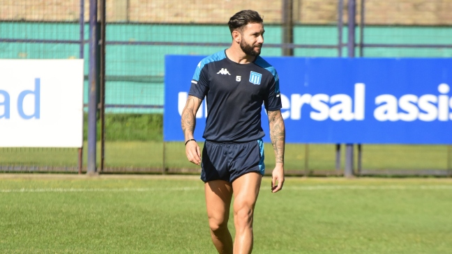 Eugenio Mena se perderá la Supercopa de Argentina por secuelas de una neumopatía