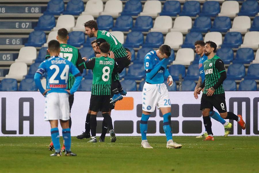 Sassuolo amargó a Napoli con un empate de último minuto en la Serie A