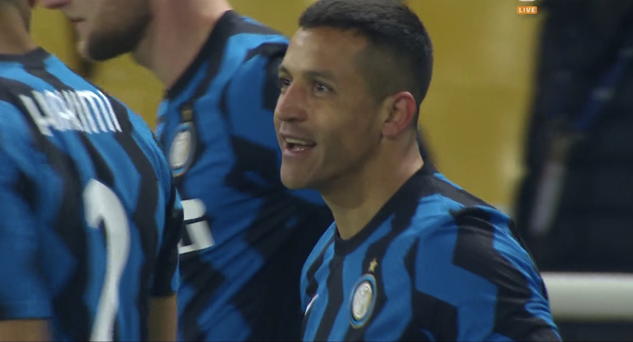 ¡Golazo! Alexis la peleó y con un zurdazo anotó el primero de Inter ante Parma en la Serie A