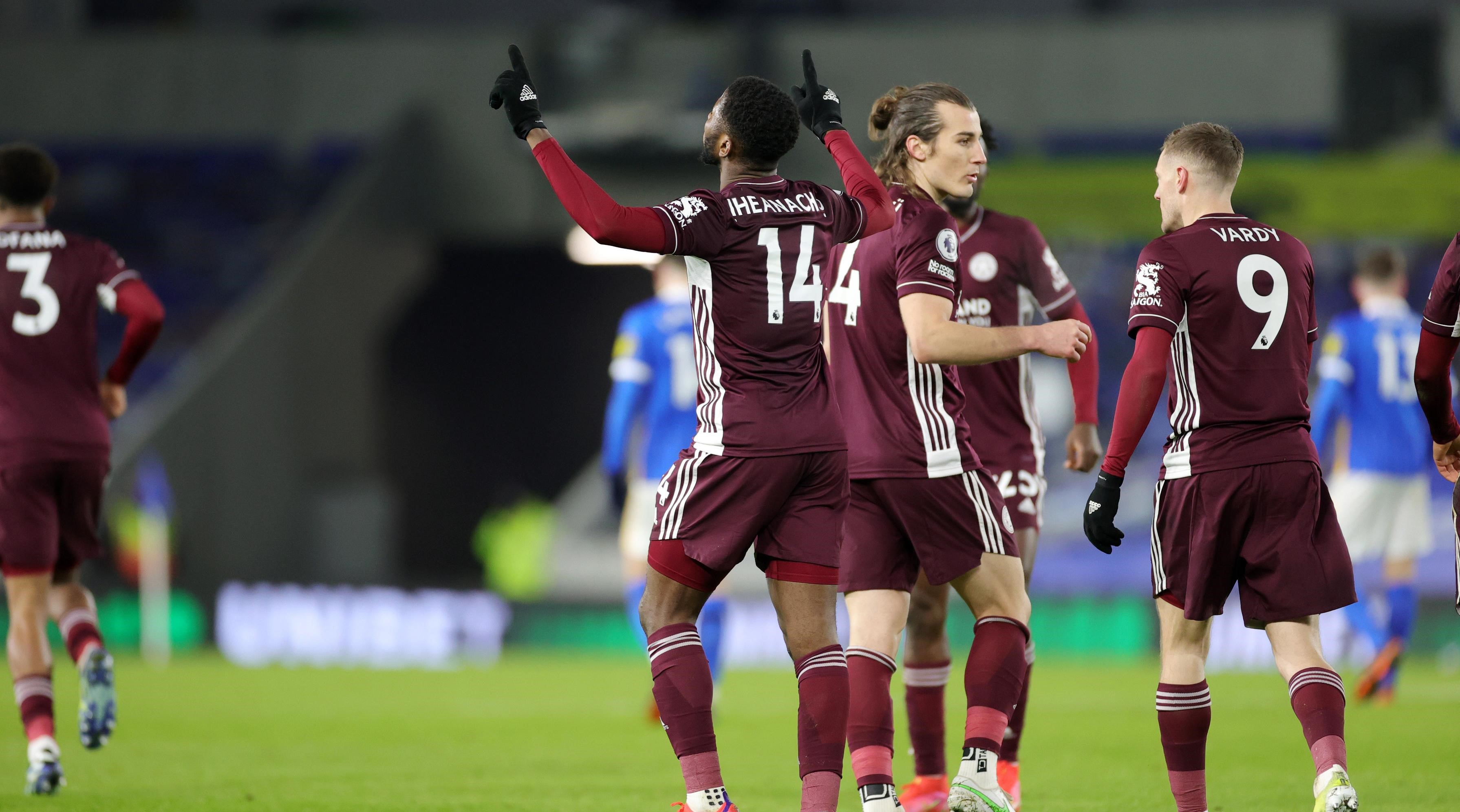 Leicester reaccionó ante Brighton y trepó al segundo lugar de la Premier League