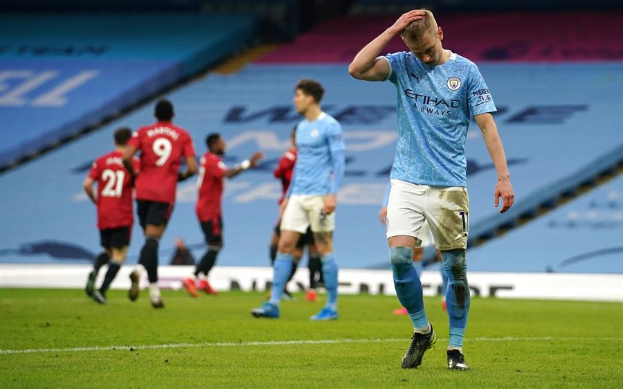 Manchester se tinó de rojo tras vibrante victoria del United contra el City en la Premier League