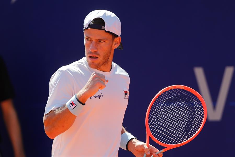 Diego Schwartzman arrasó con Francisco Cerúndolo y ganó el título en el ATP de Buenos Aires