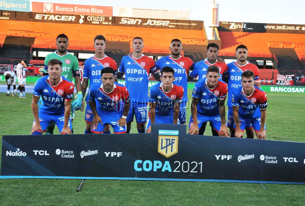 Nicolás Peñailillo fue titular en triunfo de Unión Santa Fe sobre Patronato en Argentina