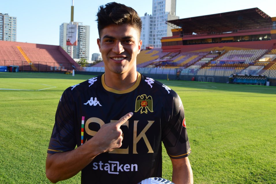 Unión Española lanzó camiseta conmemorativa del título de 2005