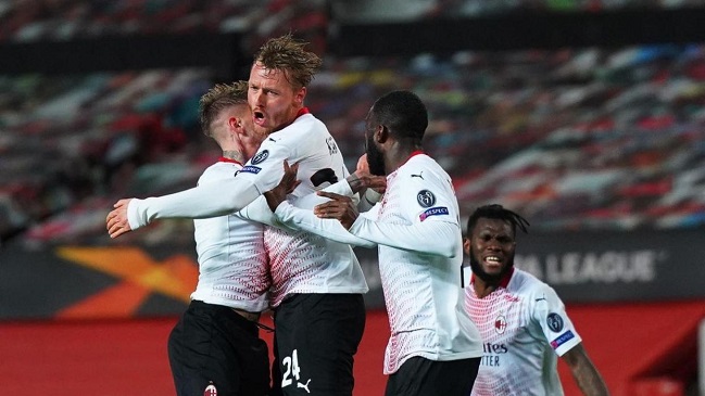 Simon Kjaer fue el gran héroe de AC Milan en empate ante Manchester United