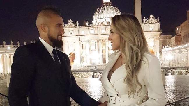 Ex esposa de Arturo Vidal volvió a vivir a Chile junto a sus tres hijos