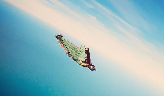 Paracaidista ruso tuvo trágica muerte tras caída desde más de 6.000 metros