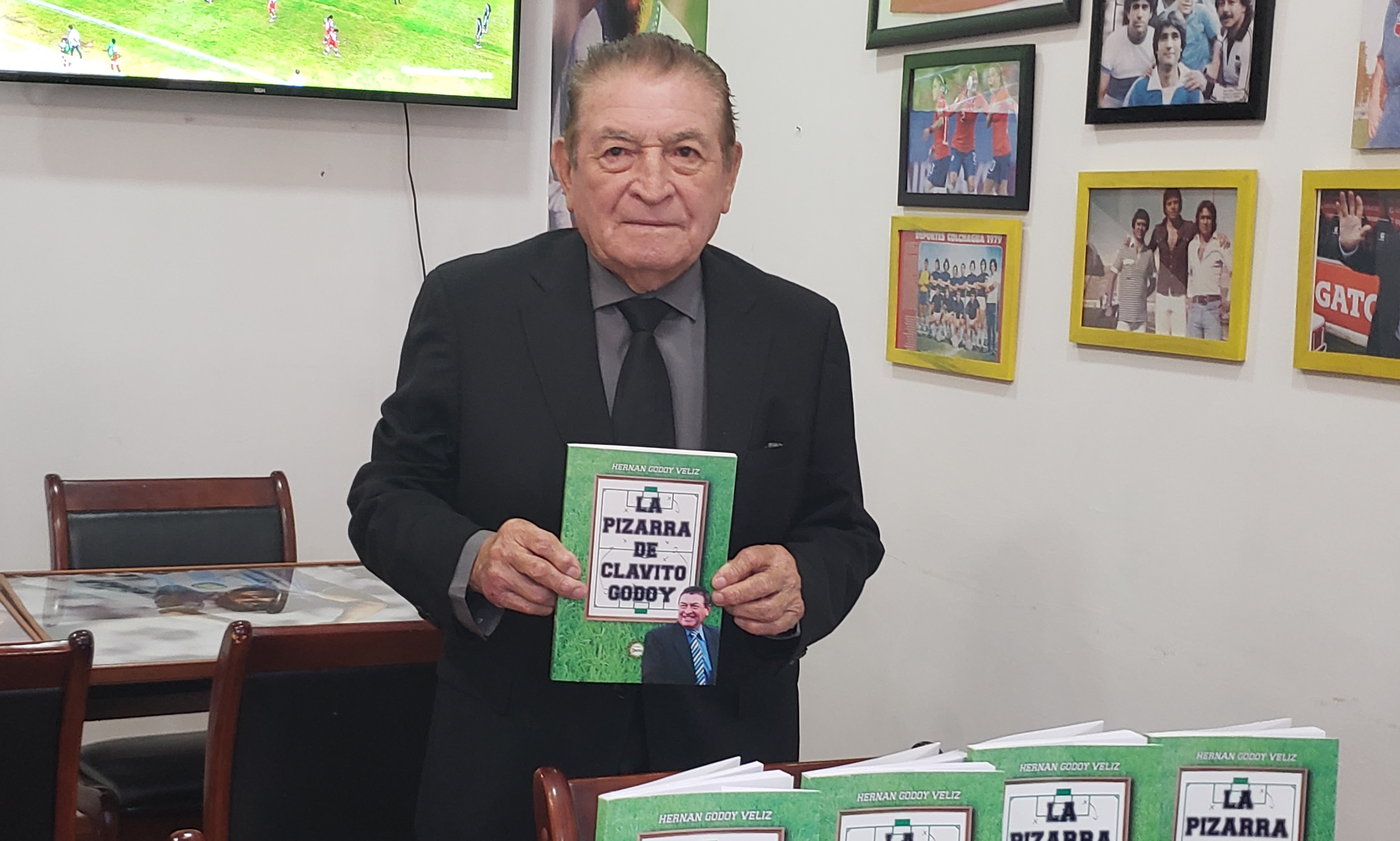 “La pizarra de clavito Godoy”: Hernán Godoy lanzó su manual de técnicas futbolísticas