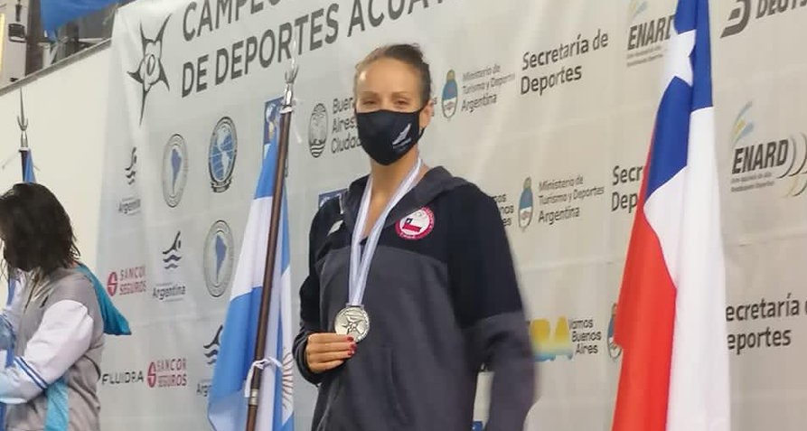 Natación: Kristel Köbrich ganó medalla de plata en Sudamericano en Buenos Aires