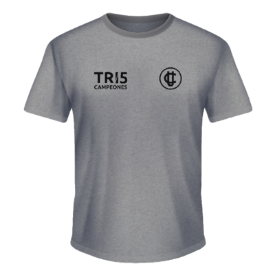 Las polémicas poleras de la UC para conmemorar el histórico tricampeonato