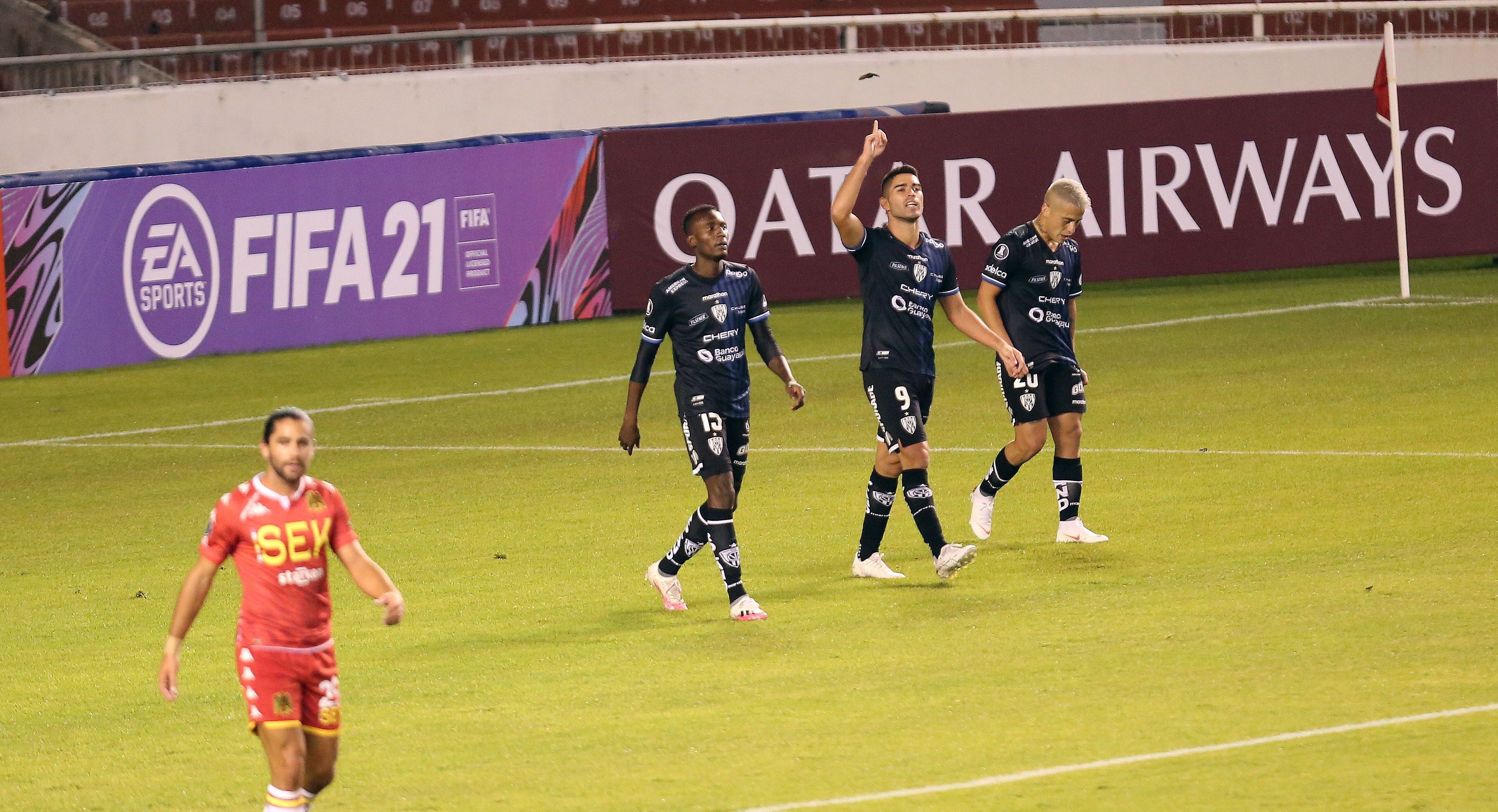 Unión Española vivió una pesadilla en Quito y fue eliminado por I. del Valle en la Copa Libertadores