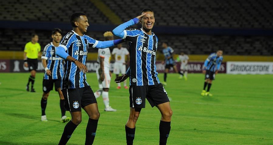 Gremio timbró su avance en Copa Libertadores con nuevo triunfo sobre Ayacucho